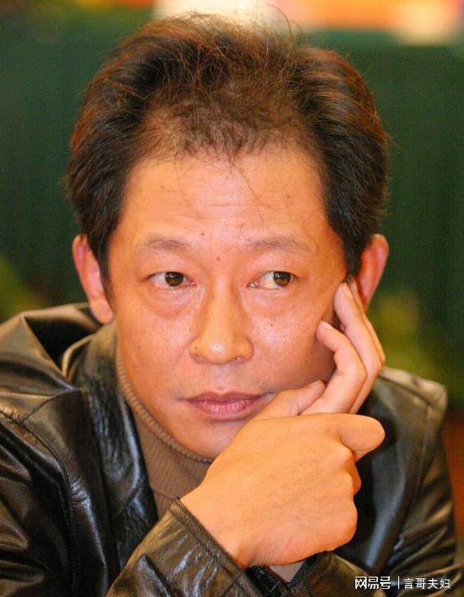 刚合作的王志文现状应了王劲松的话k8凯发国际一生不接广告不与冯小(图5)