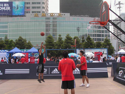 区小记者专栏--街球挑战赛凯发k8登录vip武汉赛(图3)