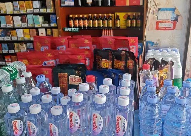 割脸、割舌、丧命！让1亿人上瘾的致癌小零食为什么不禁卖？(图7)